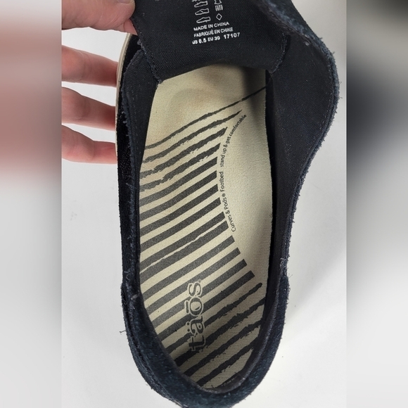 Taos Footwear Suede Slip-on Shoes #624 Size 8.5 - Picture 10 of 11